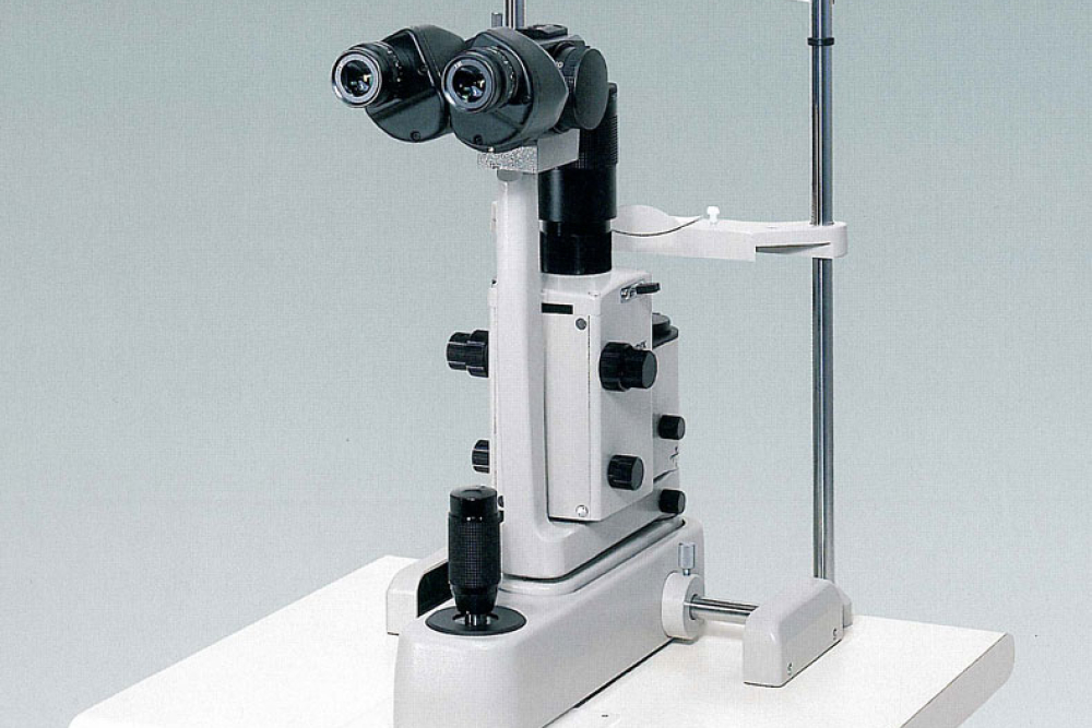 Nidek SL-1600 Zeiss Style Slit Lamp
